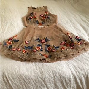 Bebe Size 2 Two Piece Outfit